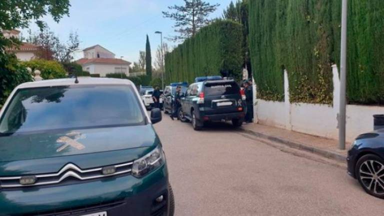 Trescientos guardias se despliegan en una operación contra narcos en Granada