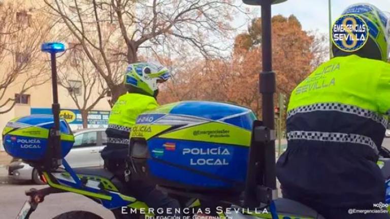 Herida una menor tras ser atropellada en un paso de peatones en Sevilla