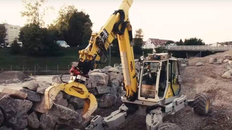 Esta excavadora inteligente es capaz de diseñar obras