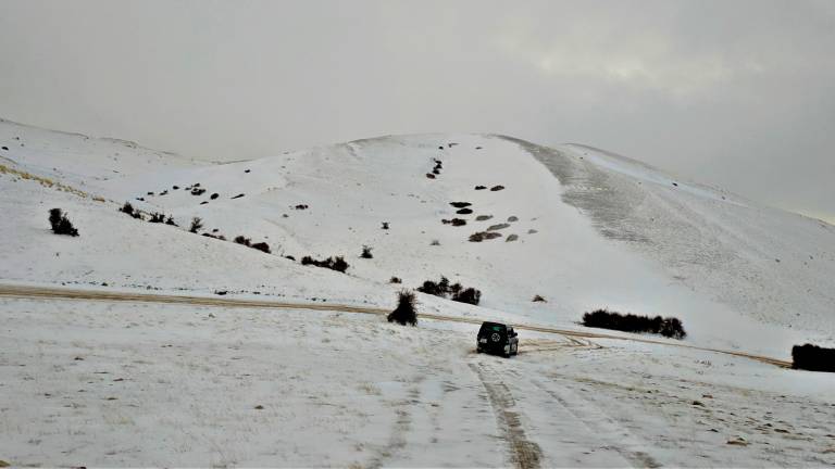 Ascendemos con nieve y a -5 grados al Morro de Cagasebo (Campos de Hernán Pelea)