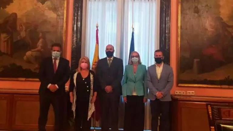 El alcalde de Jaén pide al Ministerio de Hacienda medidas para aliviar la deuda financiera