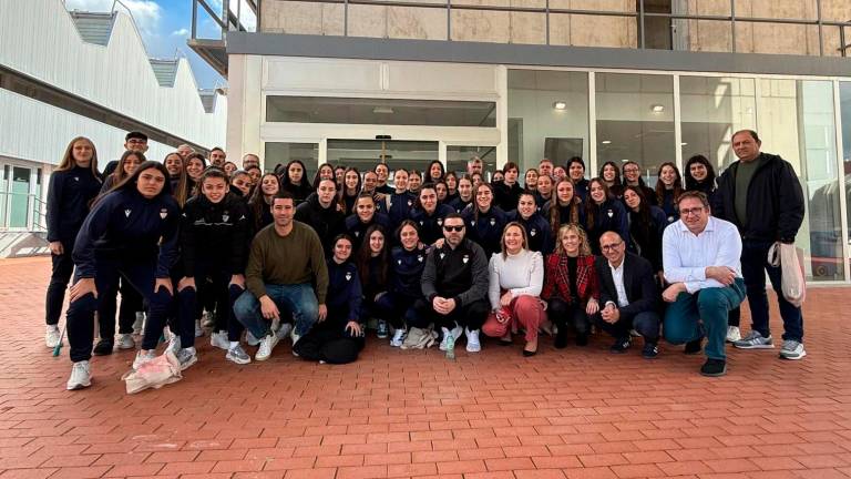 Macrosad presenta un programa formativo para el Real Jaén CF femenino