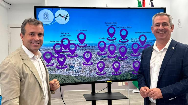 <i>Fotografía de la presentación del plan de arreglo de las calles. / Ayuntamiento de Jaén. </i>