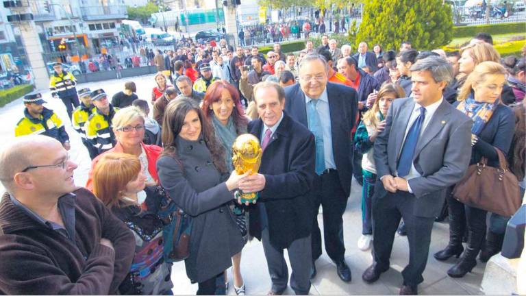 Tal día como hoy en 2010 publicábamos este titular: Reyes del mundo por unas horas