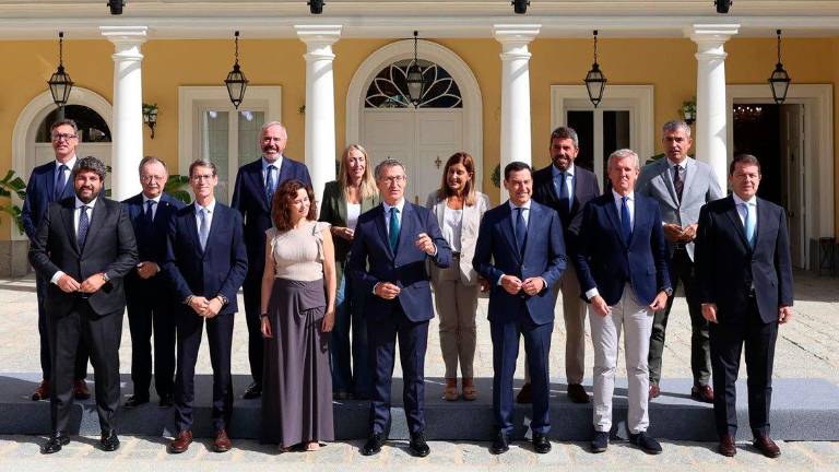 Feijóo cita a sus “barones” en Zaragoza para un frente común contra la financiación de Sánchez