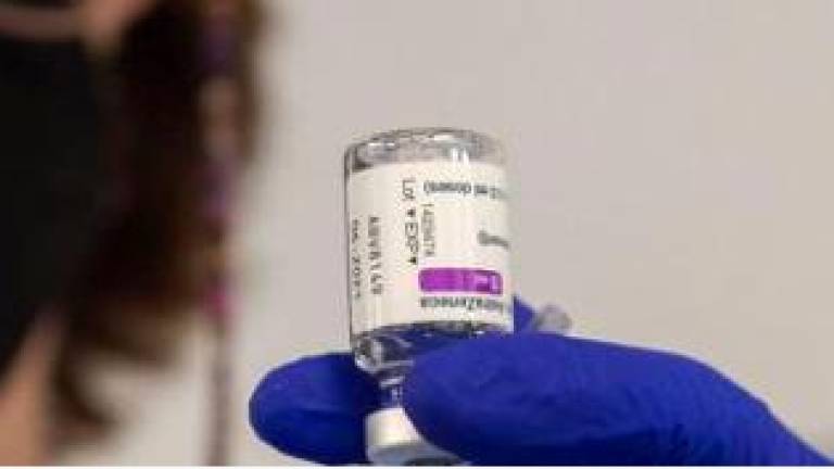 Advierten de un bulo sobre vacunas sin cita en Granada