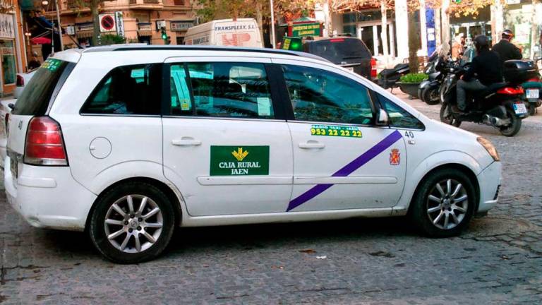 Agreden y roban a un taxista en Jaén después de acabar la carrera