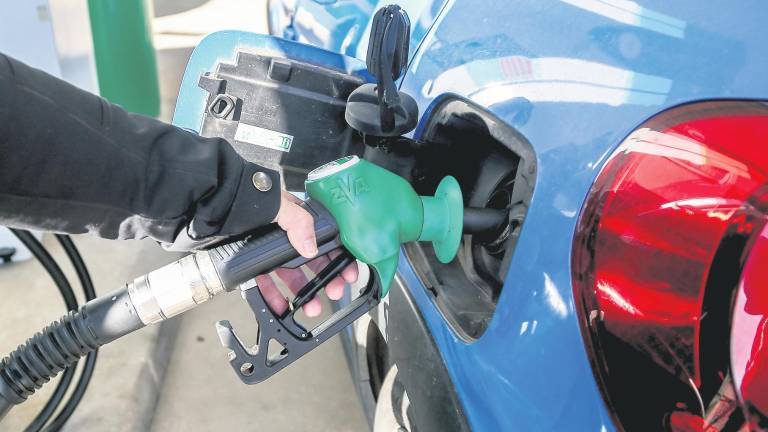 Denunciadas 9 gasolineras por la subida de sus precios