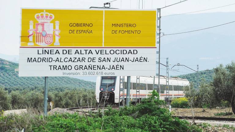 Críticas al nuevo aislamiento ferroviario de los jiennenses