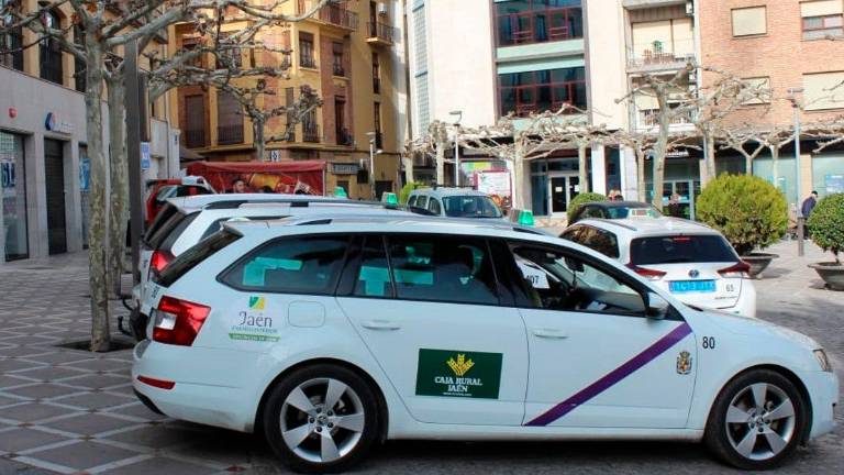 Marcha lenta por la agresión a un taxista en Jaén