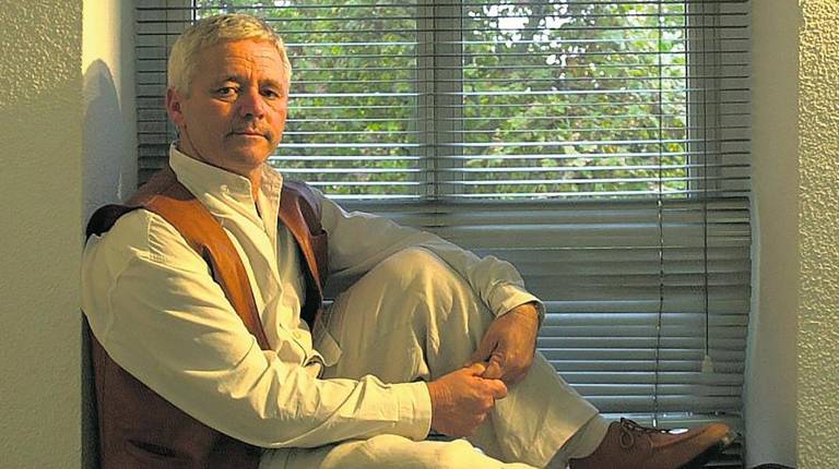 <i><b>AÑO 2006</b></i><i>. Paco Zaragoza, 49 años apegado al teatro amateur de Jaén, recibía hace dos décadas el reconocimiento de un grupo al que dio vida, La Tragantía. Antes fundó La Criba.</i>