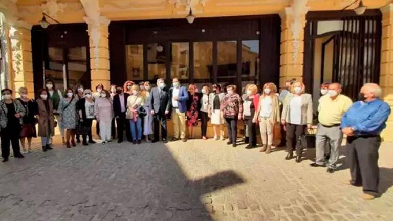 La Torre Almedina recupera su esplendor tras una inversión de 800.000 euros La Torre Almedina recupera su esplendor tras una inversión de 800.000 euros