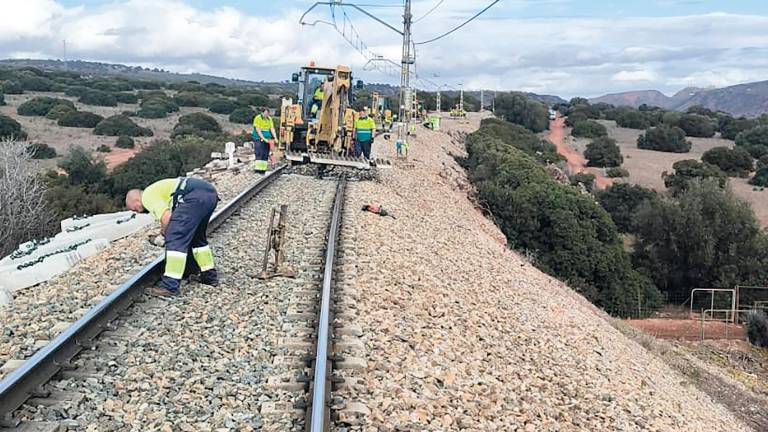 Obras para adaptar once túneles ferroviarios en la provincia