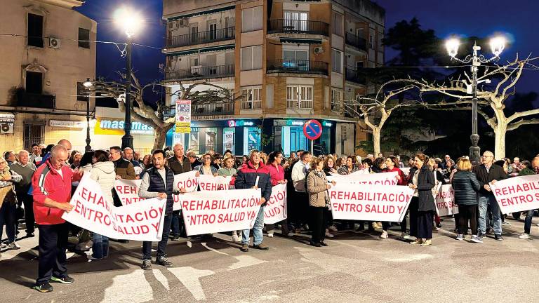 Los cazorleños vuelven a las calles por su centro de salud
