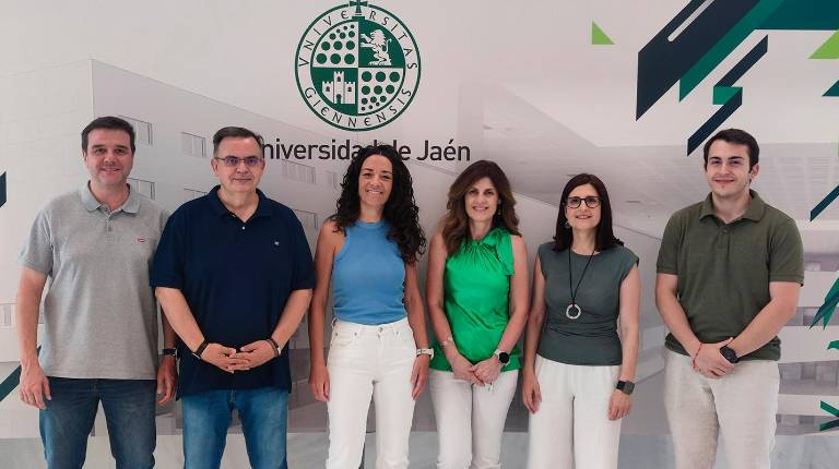 <i>Equipo del proyecto Eppia. / Universidad de Jaén. </i>