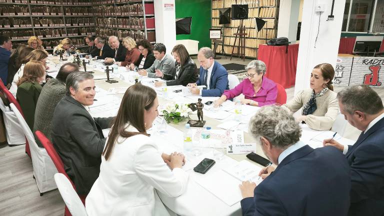 13 mujeres y 10 hombres eligen a los Jiennenses del Año 2025 en una competida edición