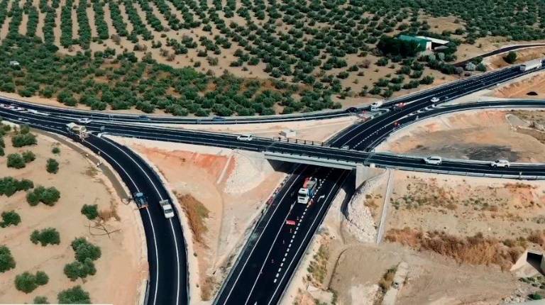 <i>Vista área de la carretera de Jaén. / Europa Press. </i>