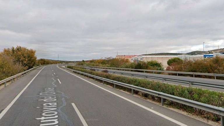 Accidente sin heridos en Torredelcampo con cinco vehículos implicados
