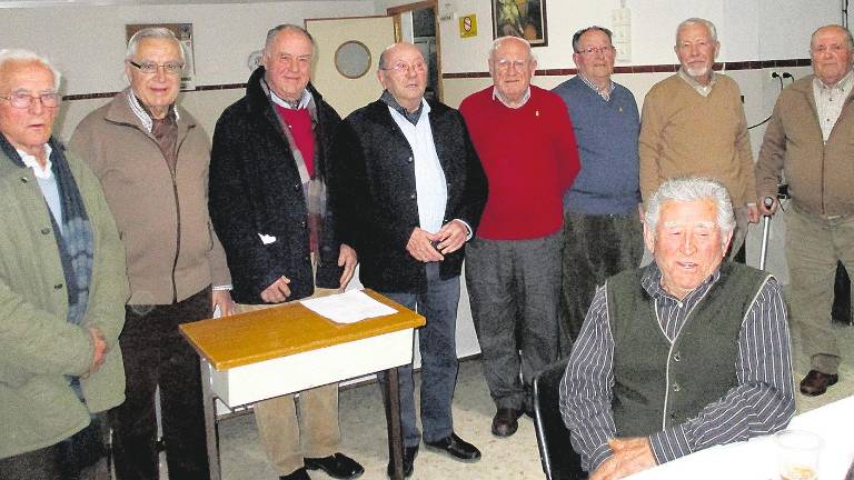 Distinciones a fundadores de un colectivo