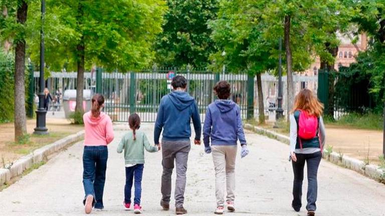 Las cuatro cosas de la vida que más valoramos los andaluces: Familia, amistad, salud y buen aspecto