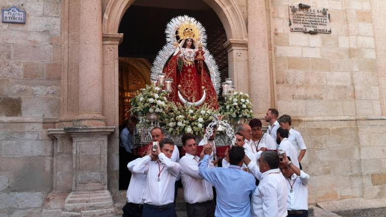 Lluvia de elogios a la patrona