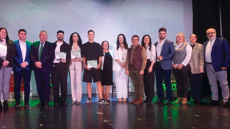 Villatorres ensalza sus señas de identidad en el Día de Andalucía