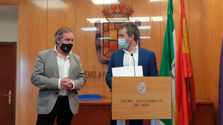 <i>Francisco Lechuga y Julio Millán, en la rueda de prensa de presentación de los proyectos que se quieren financiar con los fondos Next Generation.</i>