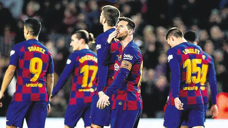 El Barcelona cumple y golea a un débil Mallorca en el Camp Nou