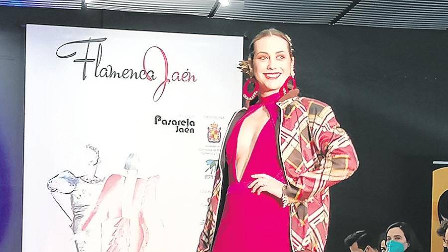 “A palé” o aventurarse por innovar en moda flamenca