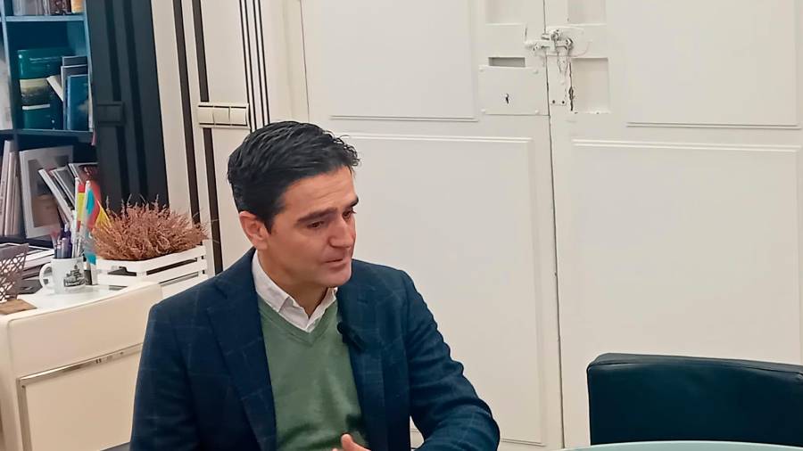 Gorros para alegrar corazones en la Residencia de Nuestra Señora de las Mercedes de Alcalá la Real