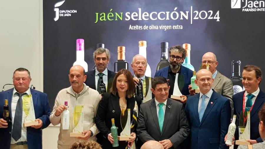 Foto de familia de los ganadores Jaén Selección.