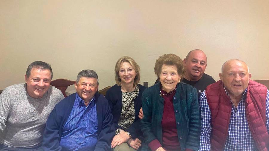 Manuela Montiel, costurera: “Además de servir, acudía a las labores del campo y a la atención que los animales requerían”