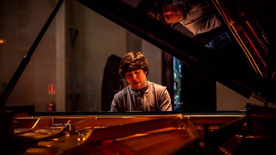 <i>El pianista Pedro López Salas. </i>