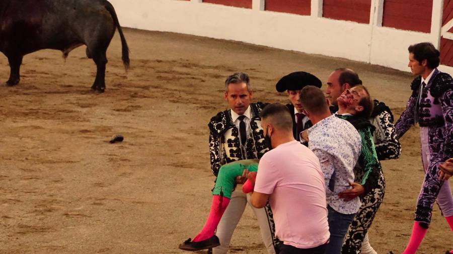 Javier Cortés sufre una cogida en el Coso de Santa Margarita