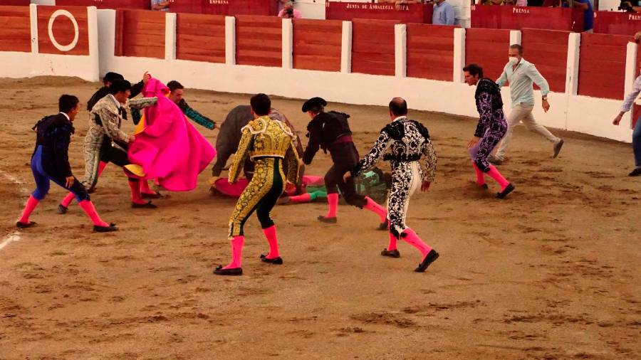 Javier Cortés sufre una cogida en el Coso de Santa Margarita