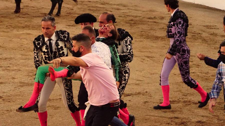 Javier Cortés sufre una cogida en el Coso de Santa Margarita