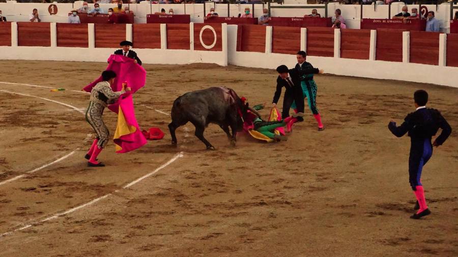 Javier Cortés sufre una cogida en el Coso de Santa Margarita