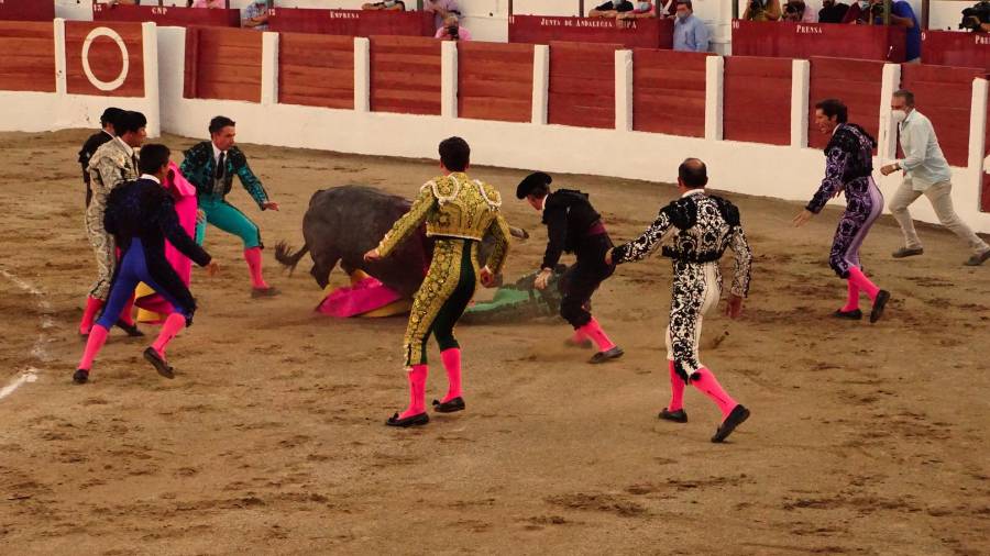 Javier Cortés sufre una cogida en el Coso de Santa Margarita