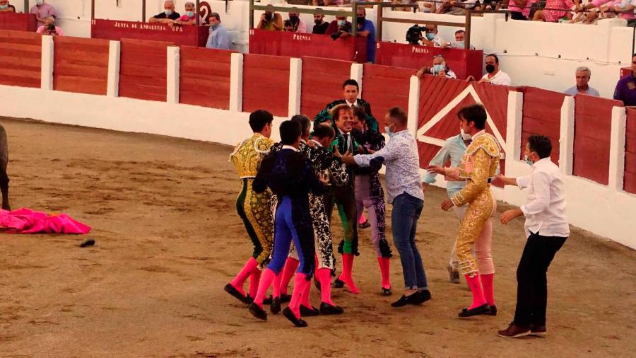 Javier Cortés sufre una cogida en el Coso de Santa Margarita