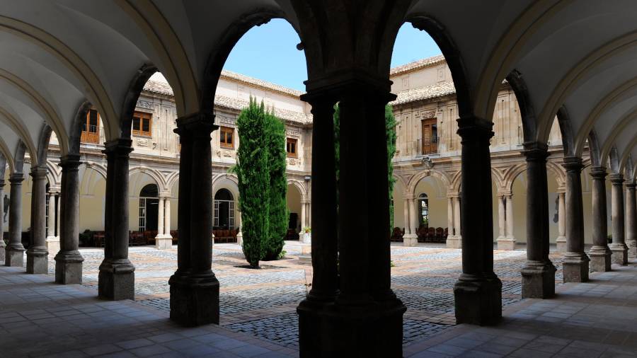 20: Luis Berges y la conversión de la iglesia de Santo Domingo en Archivo Histórico Provincial (Continuará...)