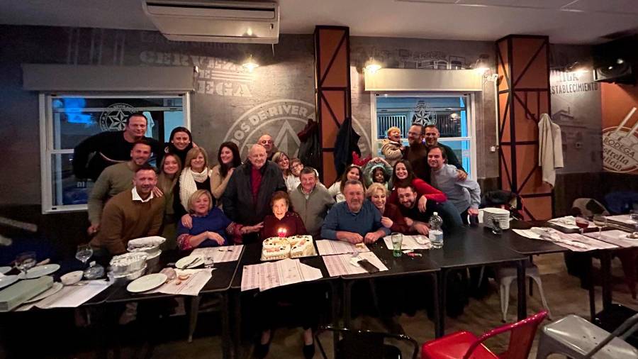 Manuela Montiel, costurera: “Además de servir, acudía a las labores del campo y a la atención que los animales requerían”