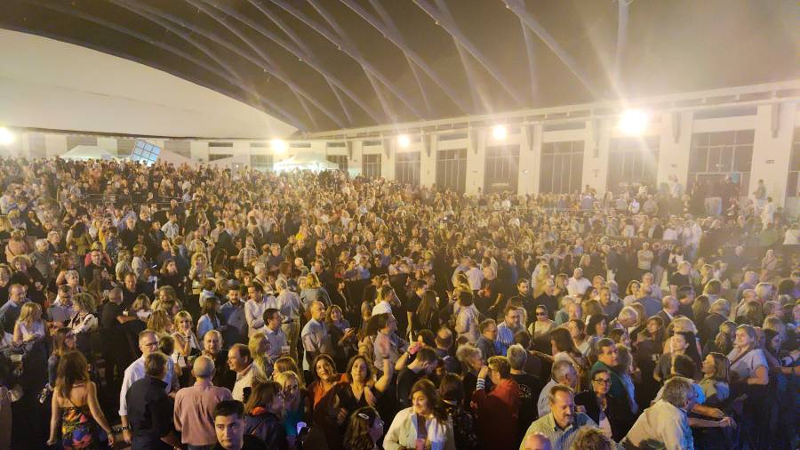 <i>Ambiente en La Alameda durante los conciertos de La Guardia, Los Secretos y Café Quijano. / Álex Roig / Diario JAÉN.</i>