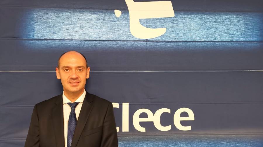 Un aplauso público a las que cuidan