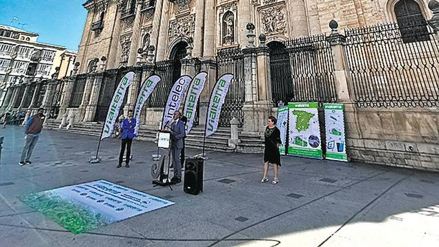 Vialterra se lanza a la movilidad sostenible con una flamante flota