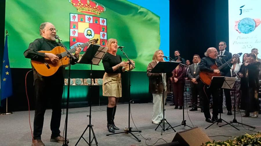 Banderas universales de un paraíso interior: Jaén