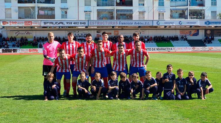 <span class=mln_uppercase_mln>Empate</span><i>. Once inicial del Atlético Porcuna contra la UD Maracena.</i>