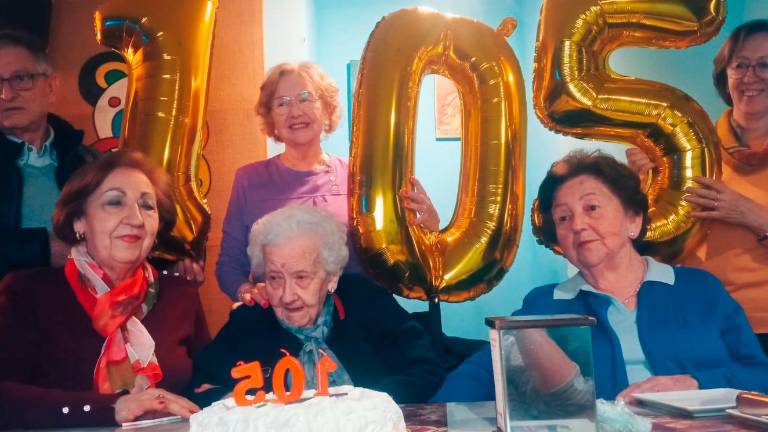 Los 105 años de Josefa González: una vida repleta de amor