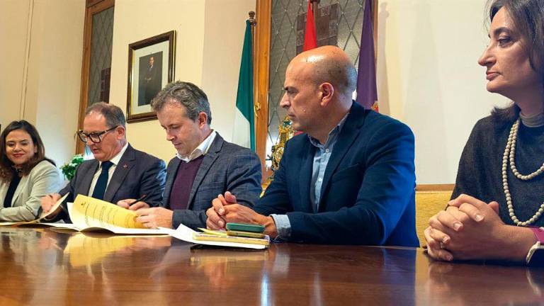 Convenio entre el Ayuntamiento de Jaén y Cruz Roja.