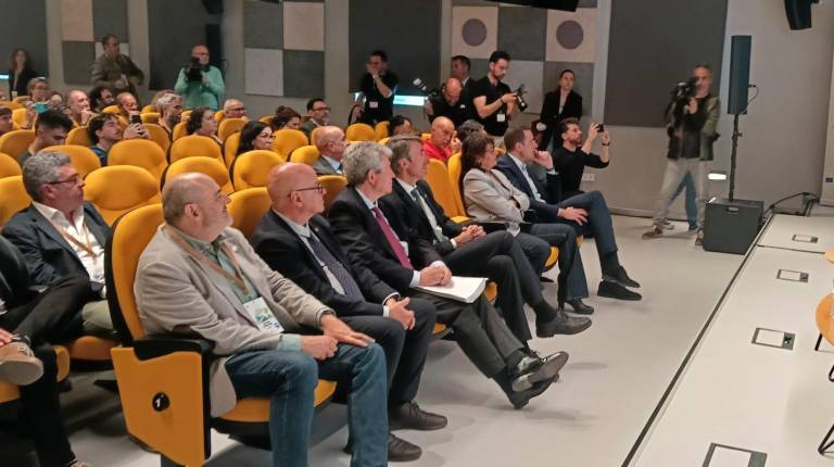 <i>El ministro de Agricultura, Pesca y Alimentación, Luis Planas, durante su intervención en el Congreso Internacional sobre Agricultura y Biodiversidad. / F. Gaitán / Diario JAÉN</i>