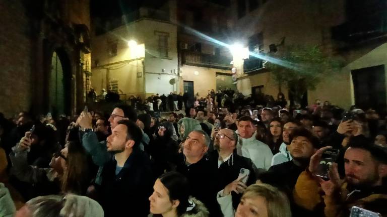 “El Abuelo” regresa al Camarín: las mejores imágenes de su recorrido de Viernes Santo